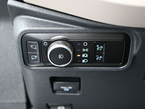 Used 2023 Ford Bronco Wildtrak image 13