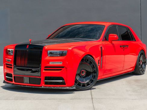 Used 2027 Rolls-Royce Phantom Sedan RWD image 3