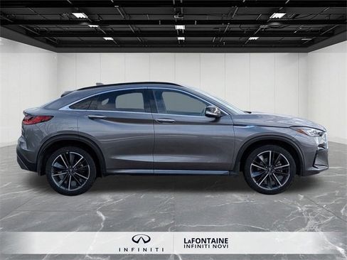 Certified 2025 INFINITI QX55 Luxe w/ Cargo Package image 6
