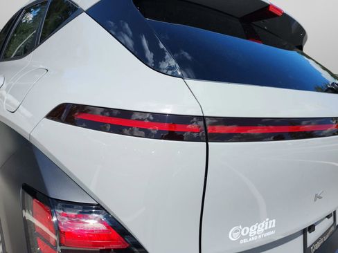 Used 2026 Hyundai Kona SEL Premium image 30