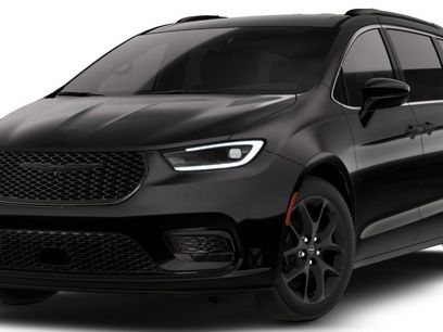 New 2026 Chrysler Pacifica Select