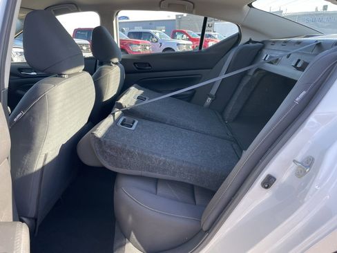 Used 2024 Nissan Altima 2.5 SV image 51