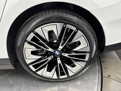 New 2026 BMW i5 eDrive40 AWD/4WD image 27