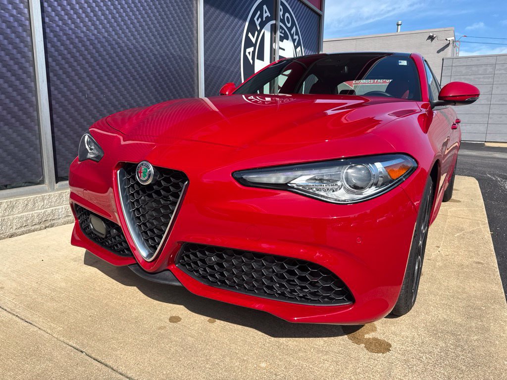 Used 2021 Alfa Romeo Giulia Ti Sport AWD/4WD image 18