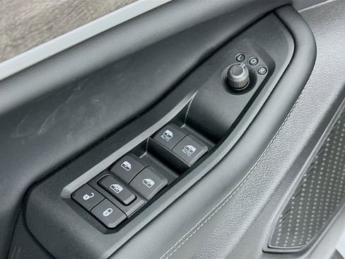 New 2025 Jeep Grand Cherokee Limited image 23