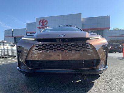 Used 2025 Toyota Crown Signia w/ Advanced Technology Package