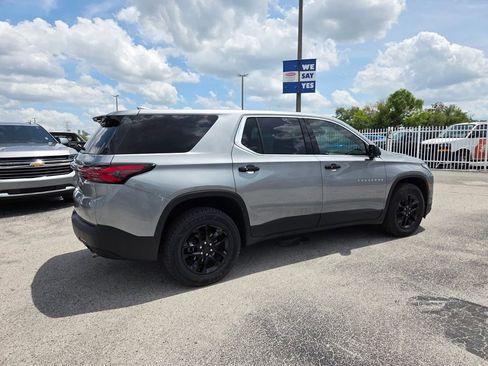 Used 2023 Chevrolet Traverse LS FWD image 14
