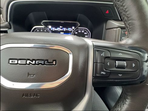 Used 2021 GMC Yukon XL Denali w/ Denali Premium Package AWD/4WD image 44