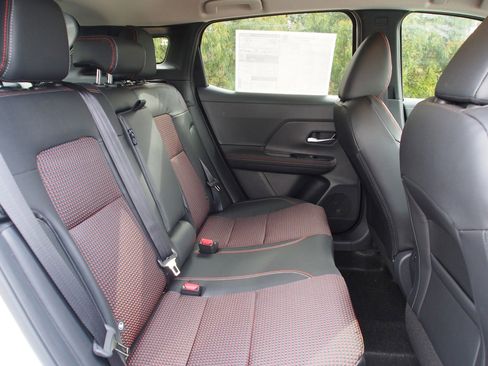 Used 2025 Nissan Kicks SR image 13