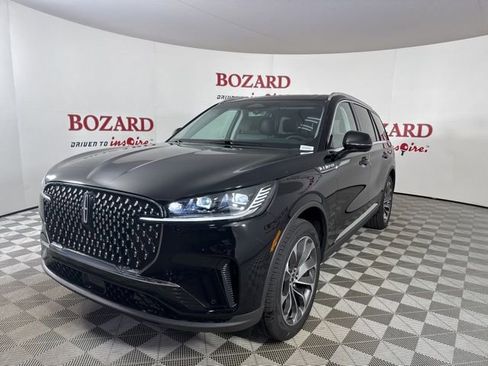 New 2025 Lincoln Aviator Reserve w/ Luxury Package image 3