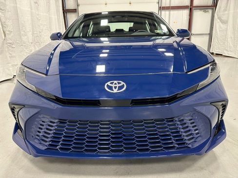 Used 2025 Toyota Camry XSE image 2