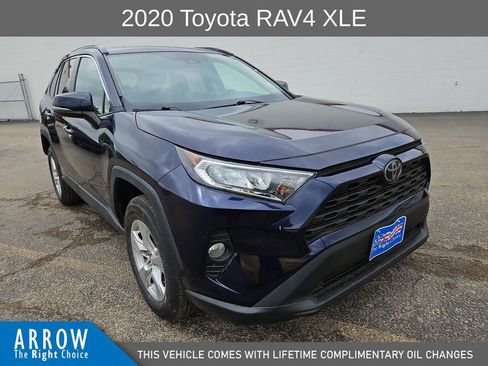 Used 2020 Toyota RAV4 XLE w/ All Weather Liner Package AWD/4WD image 2