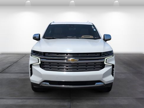 Used 2021 Chevrolet Tahoe Premier w/ Premium Package image 6