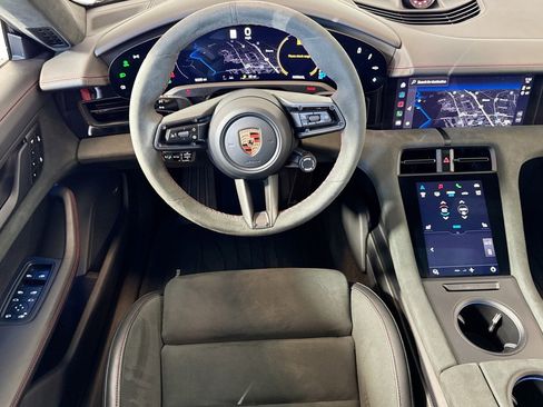 Used 2023 Porsche Taycan GTS image 22