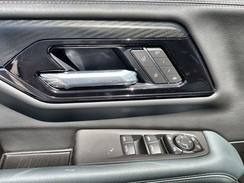 New 2026 GMC Yukon XL AT4 w/ AT4 Premium Plus Package AWD/4WD image 22