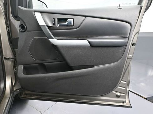 Used 2013 Ford Edge Limited image 40