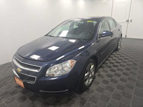 Used 2010 Chevrolet Malibu LT w/ Power Convenience Package FWD image 3