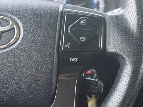 Used 2019 Toyota 4Runner TRD Off-Road Premium AWD/4WD image 11