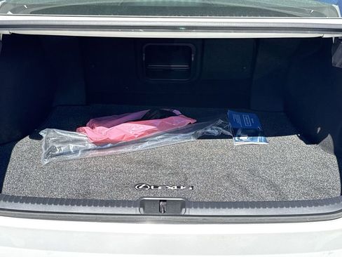 Used 2025 Lexus ES 350 w/ Premium Package image 13