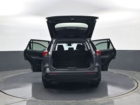 Used 2024 Toyota RAV4 LE image 32