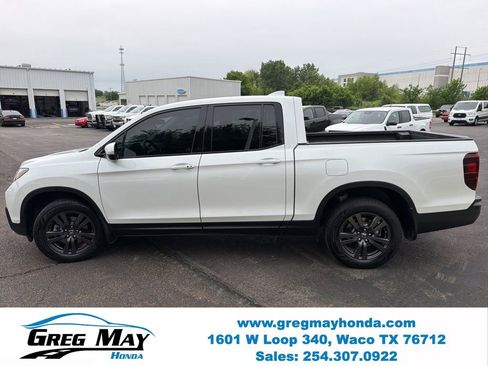 Used 2020 Honda Ridgeline Sport image 4