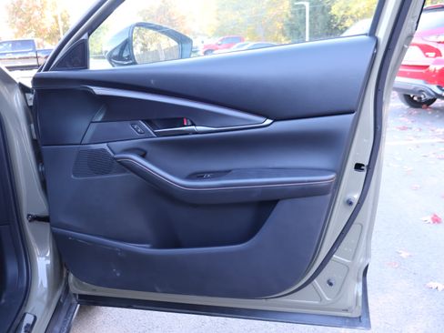 Certified 2025 MAZDA CX-30 Carbon image 9