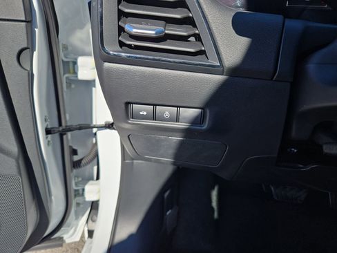 New 2026 Nissan Sentra SR w/ SR All Weather Package FWD image 19