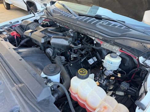 Used 2017 Ford F350 XL image 24