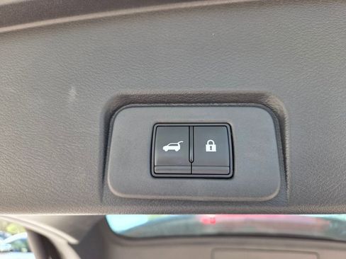Used 2023 Nissan Rogue SV w/ SV Premium B Package FWD image 10