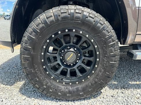 Used 2018 RAM 2500 Laramie AWD/4WD image 12