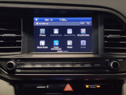 Used 2020 Hyundai Elantra SEL image 25