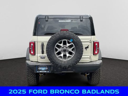 New 2025 Ford Bronco Badlands AWD/4WD image 4