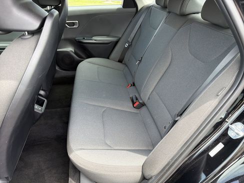 Used 2025 Kia K4 FWD image 20