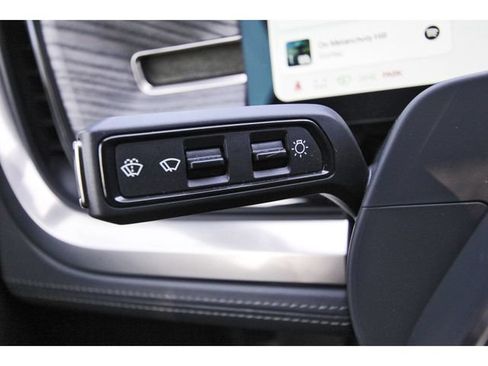 Used 2025 Rivian R1T Adventure AWD/4WD image 18