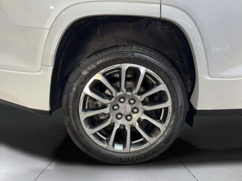 Used 2021 GMC Acadia Denali w/ Denali Technology Package image 70