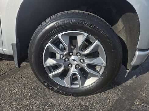 Used 2021 Chevrolet Silverado 1500 RST AWD/4WD image 41