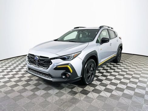 Used 2025 Subaru Crosstrek 2.5i Sport w/ Crosstrek Mirror Package image 5
