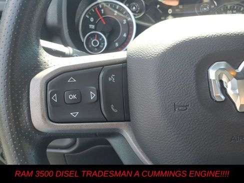 Used 2024 RAM 3500 Tradesman w/ Chrome Appearance Group AWD/4WD image 22