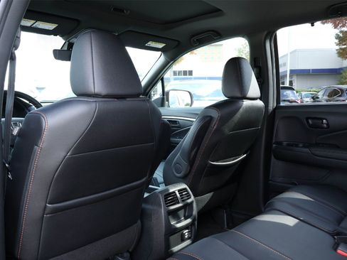 Used 2023 Honda Passport TrailSport image 12