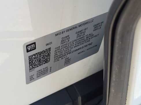 Used 2021 Chevrolet Tahoe Z71 w/ Rear Media and Nav Package image 34