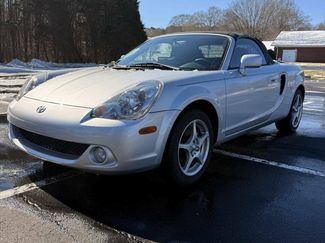 Used 2003 Toyota MR2 RWD video 1
