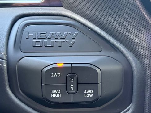 Used 2025 RAM 2500 Limited AWD/4WD image 41