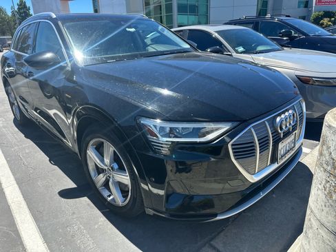 Used 2019 Audi e-tron Premium Plus AWD/4WD image 3