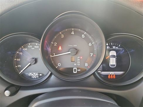 Used 2023 Porsche Macan Turbo image 23