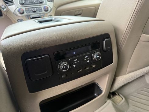 Used 2019 GMC Yukon XL SLT w/ Premium Edition AWD/4WD image 20