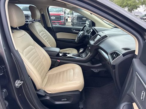 Used 2015 Ford Edge SEL w/ Equipment Group 201A AWD/4WD image 22