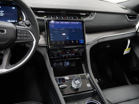 New 2025 Jeep Grand Cherokee Limited image 20