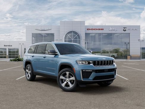 New 2026 Jeep Grand Cherokee L Limited w/ Luxury Tech Group II AWD/4WD image 5