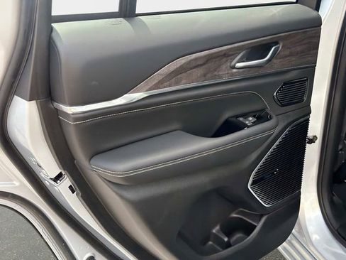 Used 2023 Jeep Grand Cherokee Overland w/ Rear Seat Video Group I RWD image 11