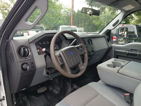 Used 2014 Ford F350 XL w/ Power Equipment Group AWD/4WD image 15